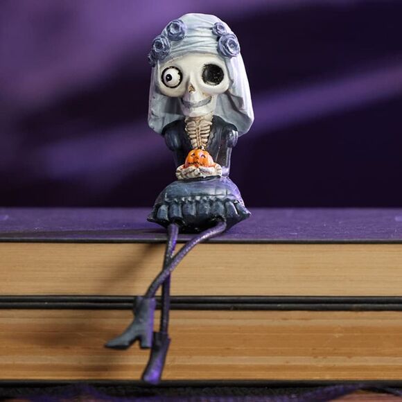 Cracker Barrel Ghost Bride & Groom Sitter Skeleton Halloween Figure Set -  NEW - Picture 8 of 11